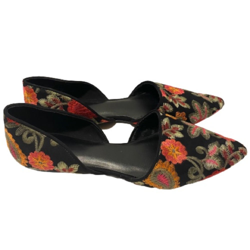 Mia flats